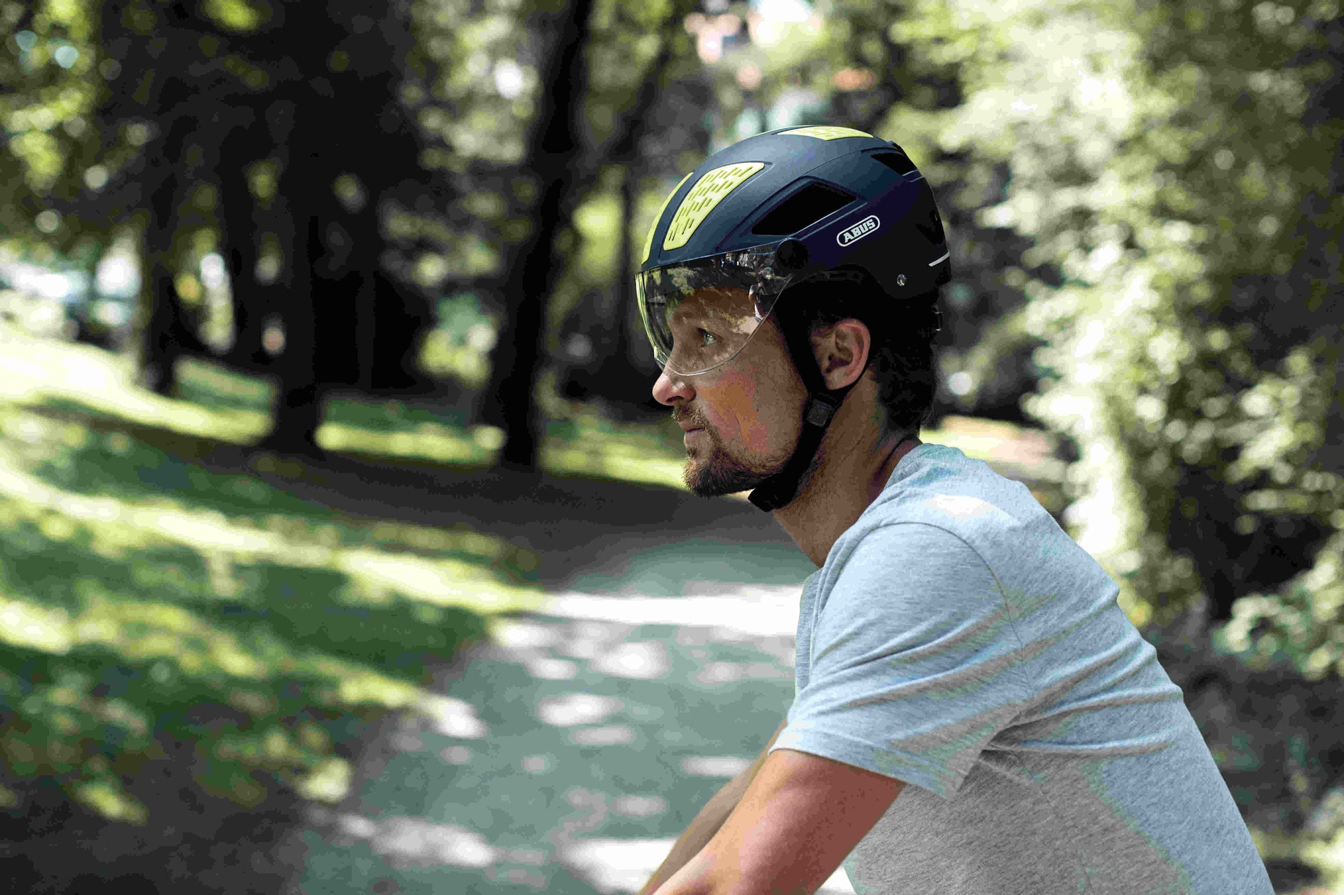 abus fahrradhelm mit licht - hyban 2.0 led Fahrradhelm Abus Hyban 2.0 ACE mit Visier und Rücklicht ab 109,89 € – Helmheld